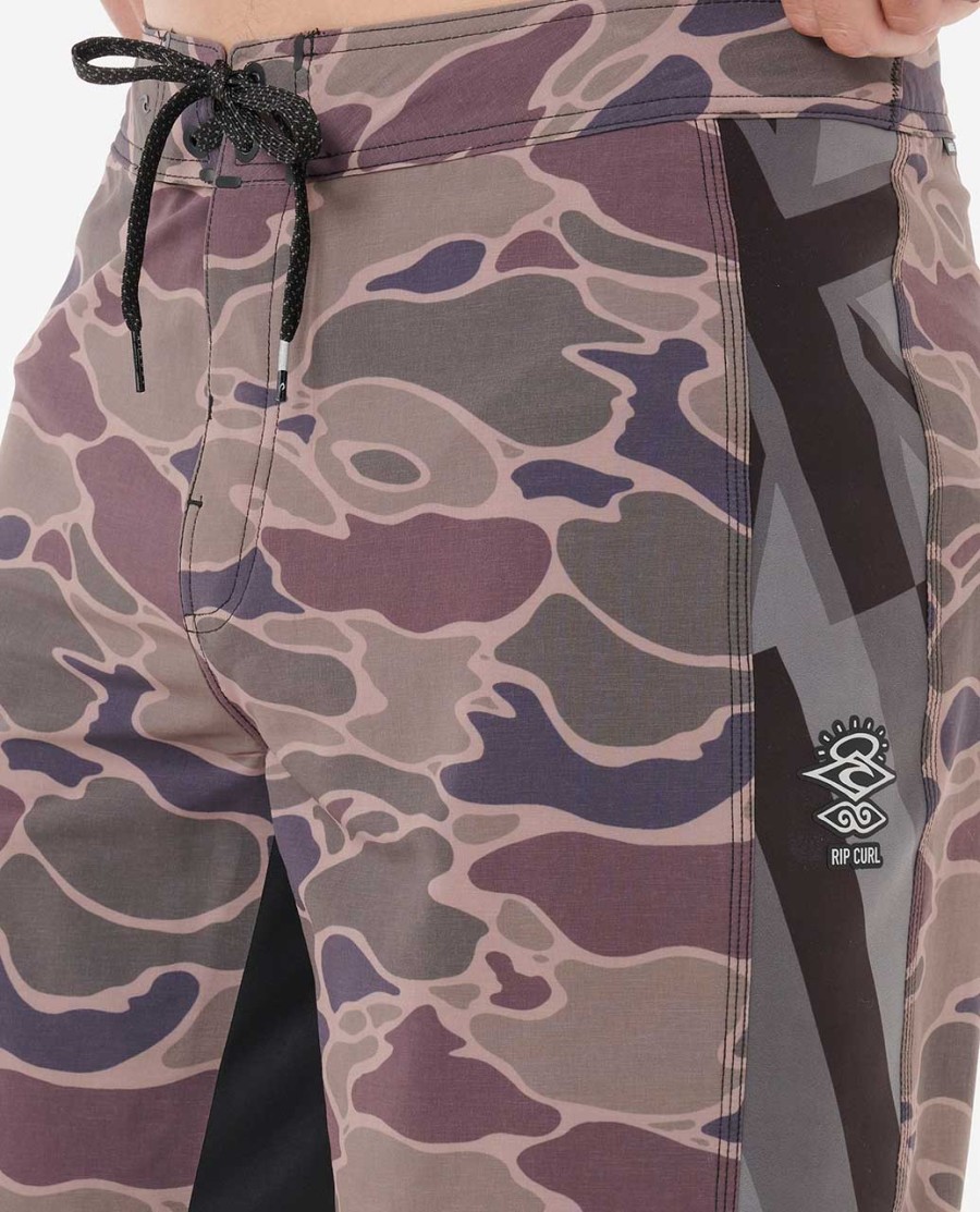 mirage 3-2-one eddie would go ultimate 19 quot boardshorts