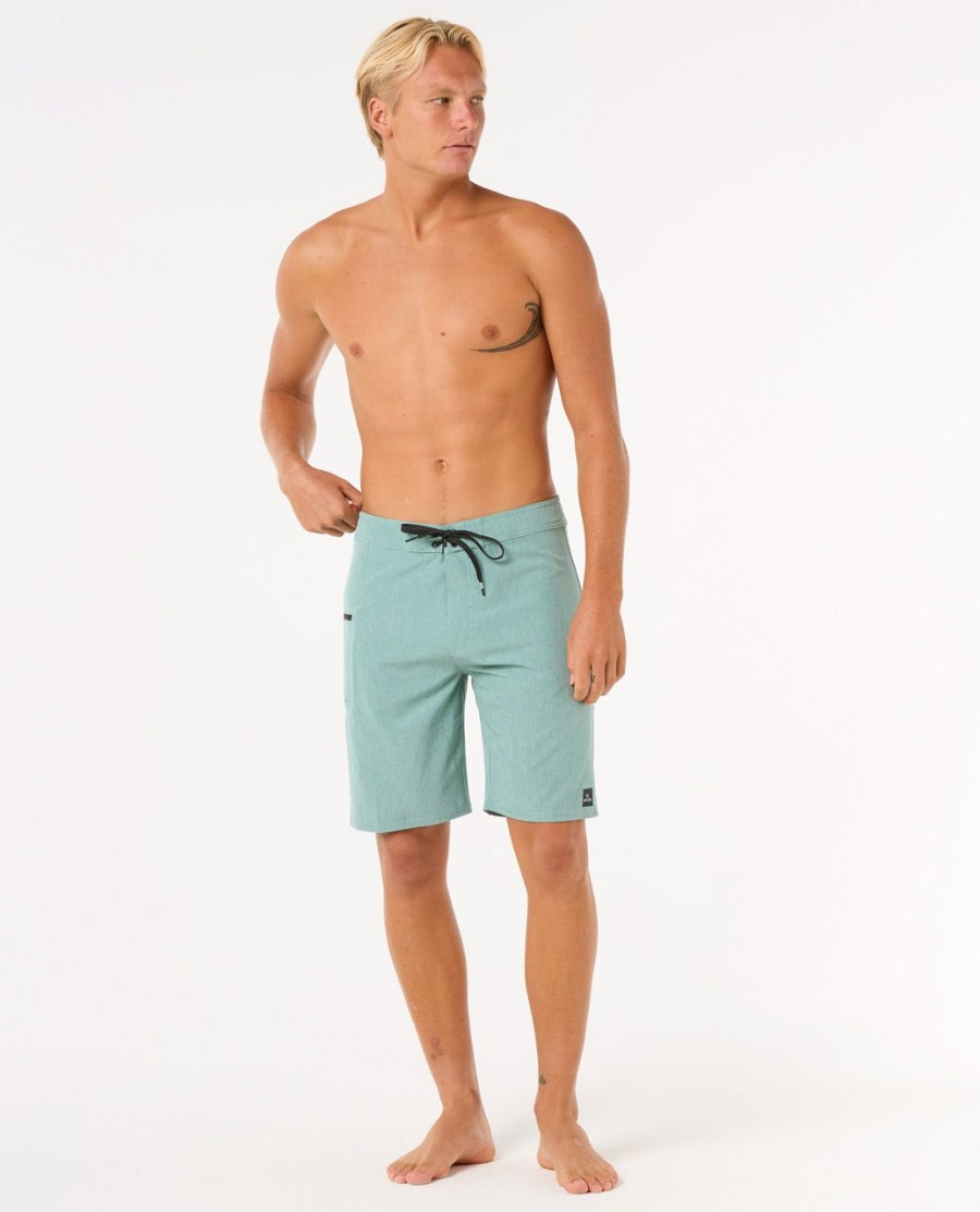 mirage core 20 quot boardshort