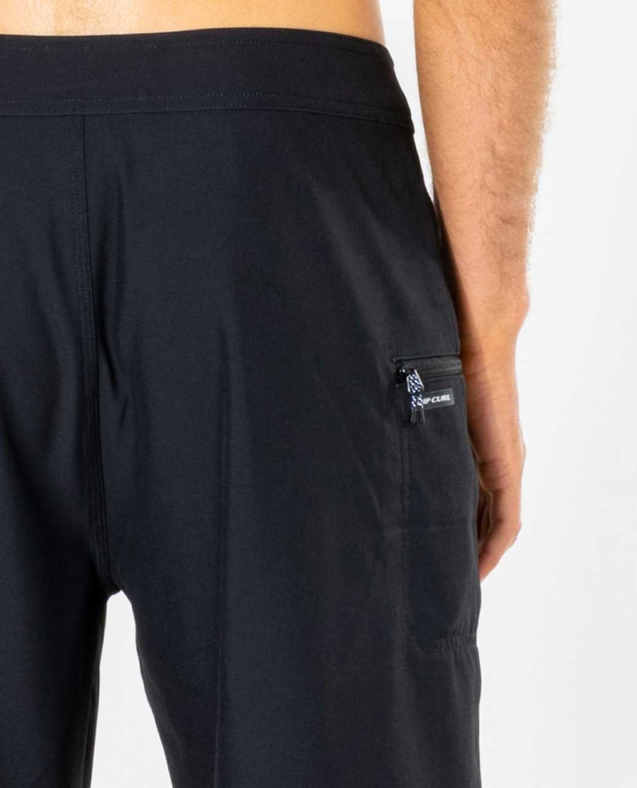 mirage core 20 quot boardshort