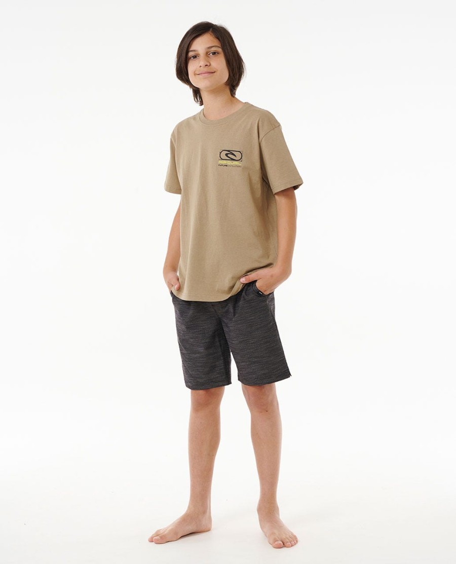 future evolution logo tee - boy 8-16 anos